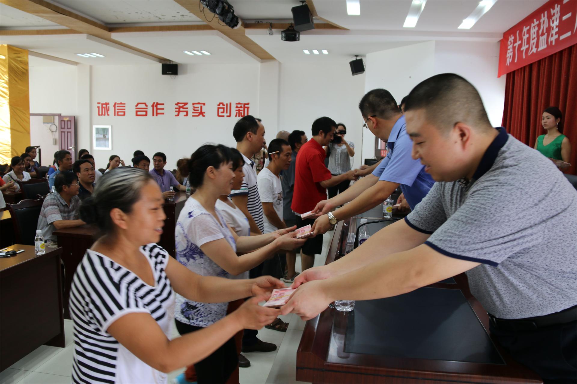 1479964382975183Fm6l.jpg 1479964382975183Fm6l.jpg